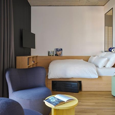 Stayery Guetersloh Hauptbahnhof Buitenkant foto