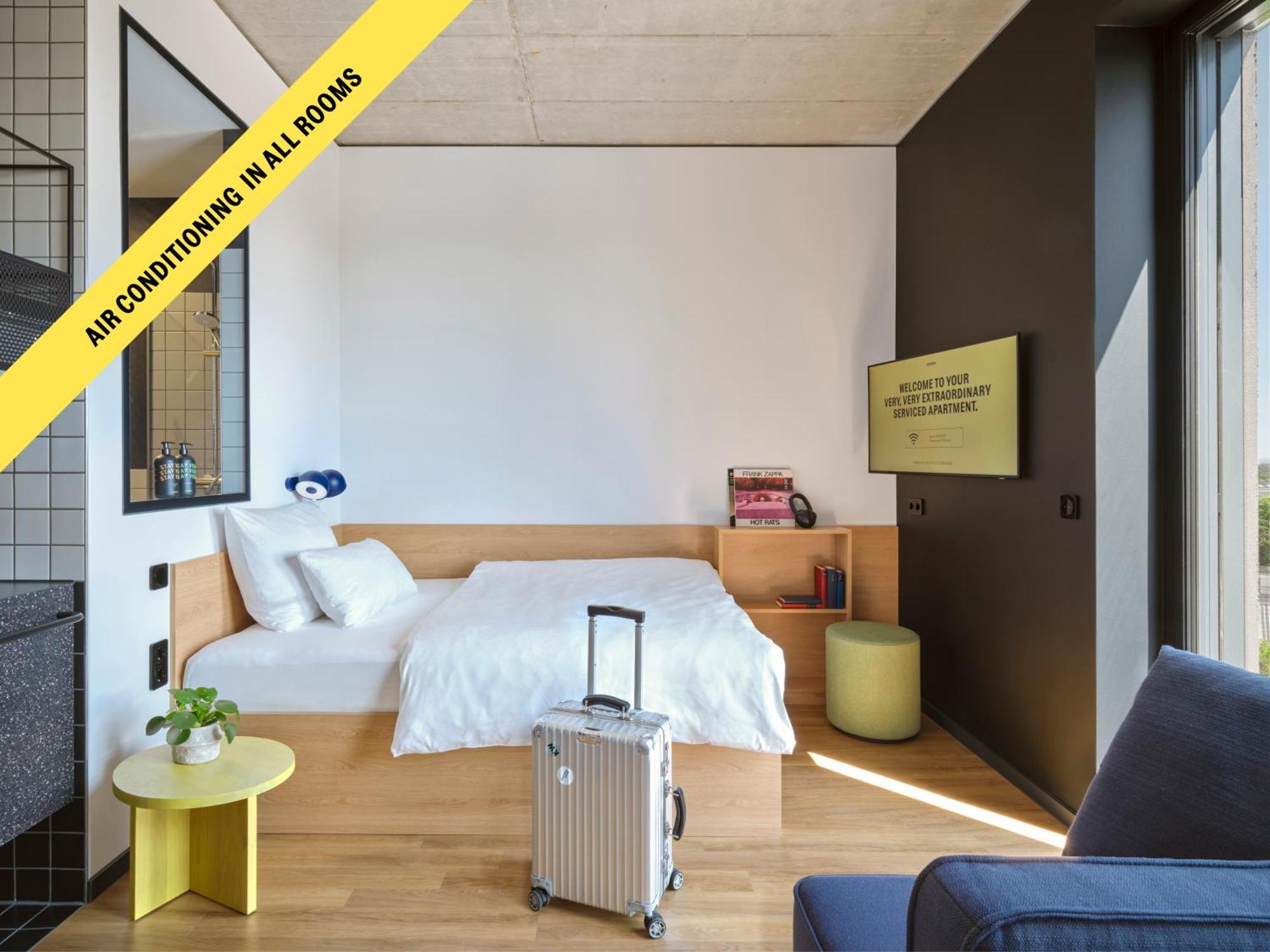 Stayery Guetersloh Hauptbahnhof Buitenkant foto