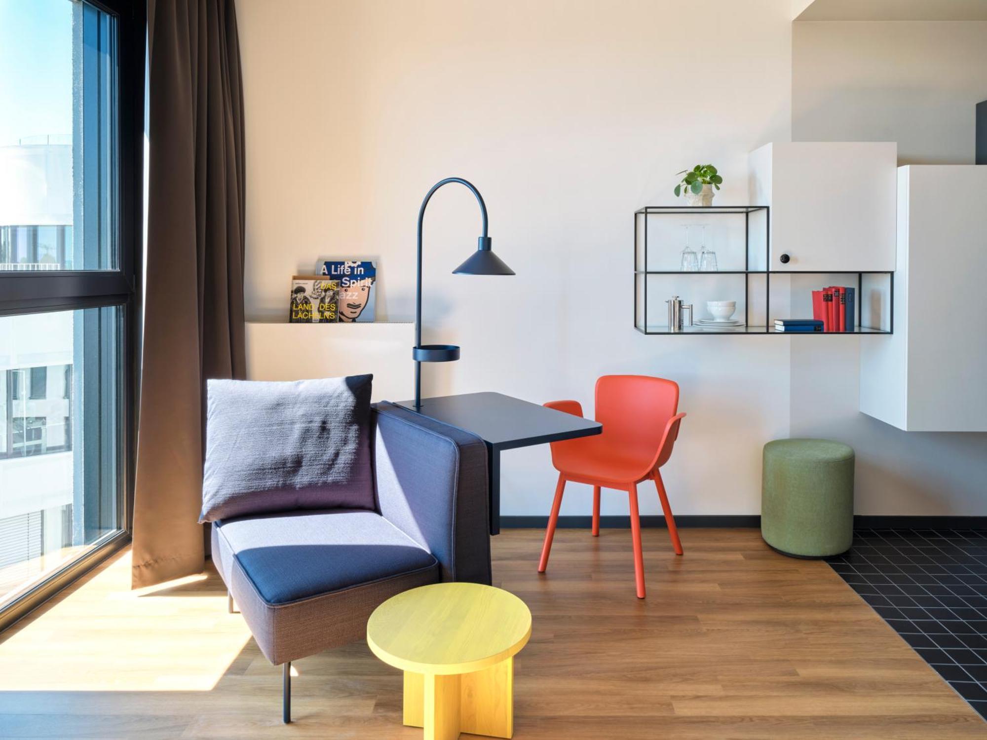 Stayery Guetersloh Hauptbahnhof Buitenkant foto